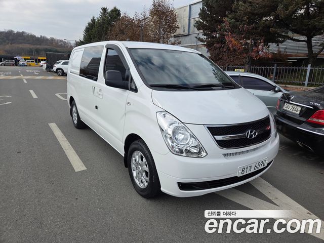 Hyundai Starex 2012 — photo 1