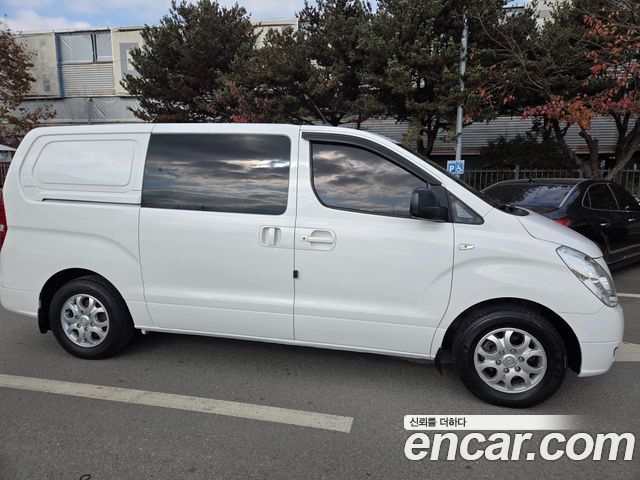 Hyundai Starex 2012 — photo 3