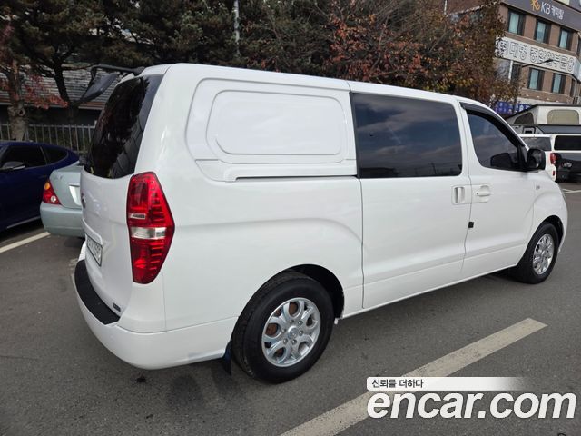 Hyundai Starex 2012 — photo 4