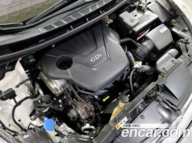 Hyundai AVANTE 2012 — photo 7