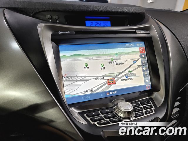 Hyundai AVANTE 2012 — photo 14