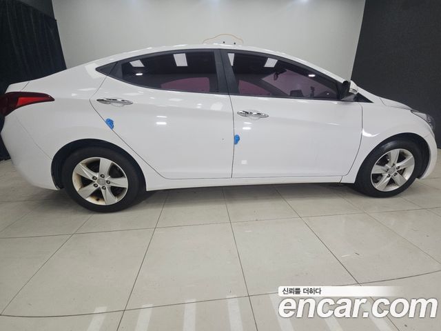 Hyundai AVANTE 2014 — photo 5