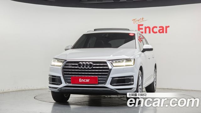 Audi Q7 2019 — photo 3