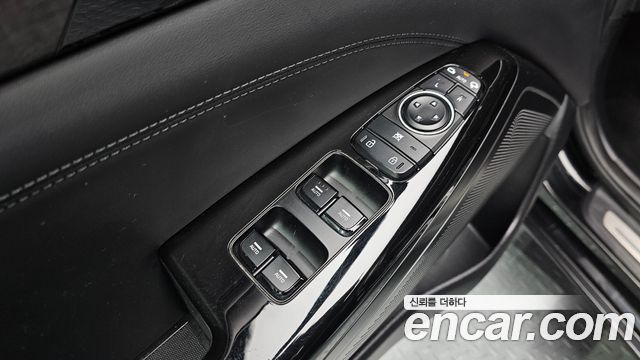 Kia K7 2020 — photo 18