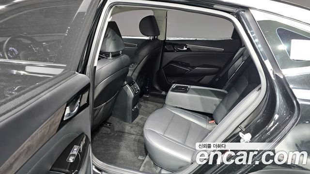 Kia K7 2020 — photo 23