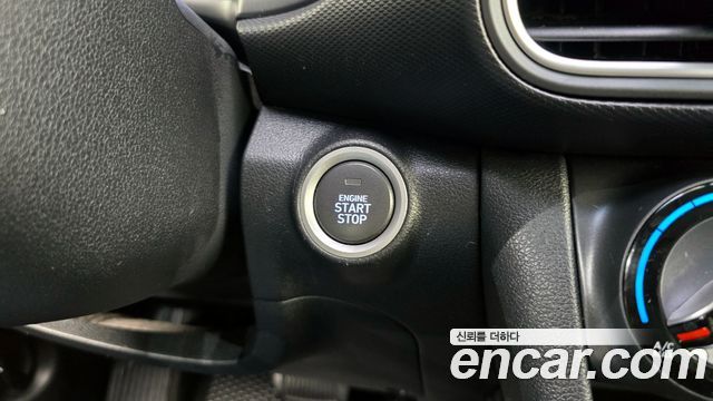 Hyundai Kona 2018 — photo 23