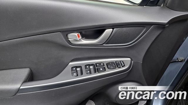 Hyundai Kona 2018 — photo 29
