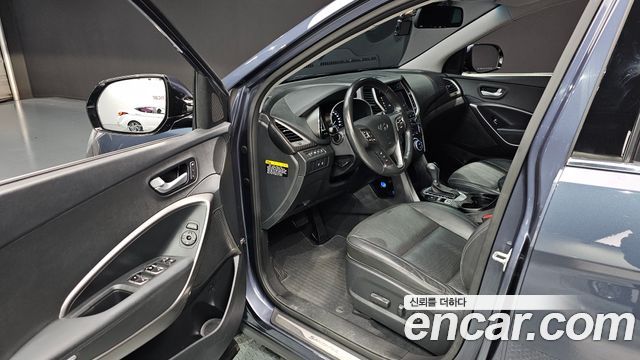 Hyundai Santafe 2016 — photo 11
