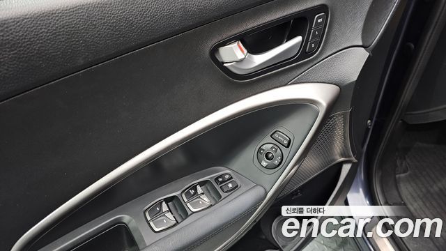 Hyundai Santafe 2016 — photo 12