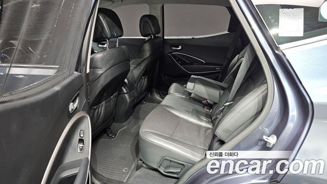 Hyundai Santafe 2016 — photo 18