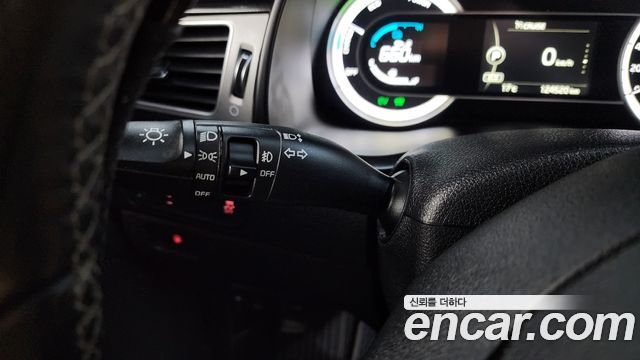 Kia Niro 2017 — photo 17