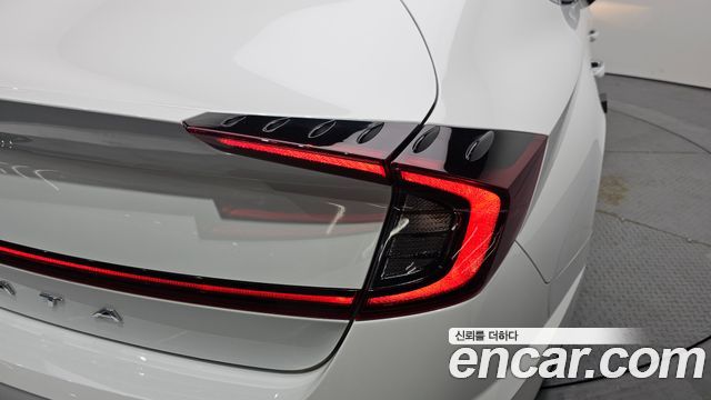 Hyundai Sonata 2020 — photo 9