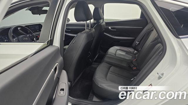 Hyundai Sonata 2020 — photo 16