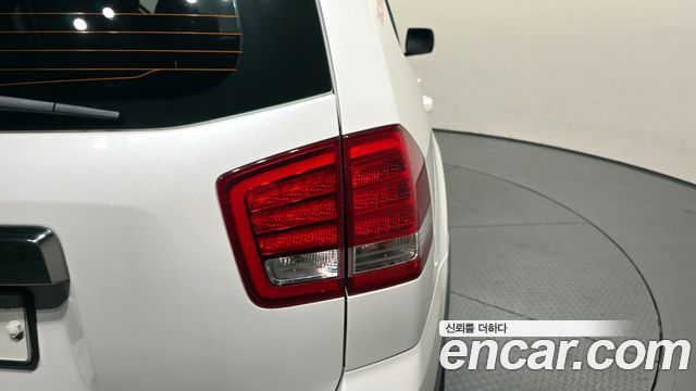 Kia Mohave 2017 — photo 9
