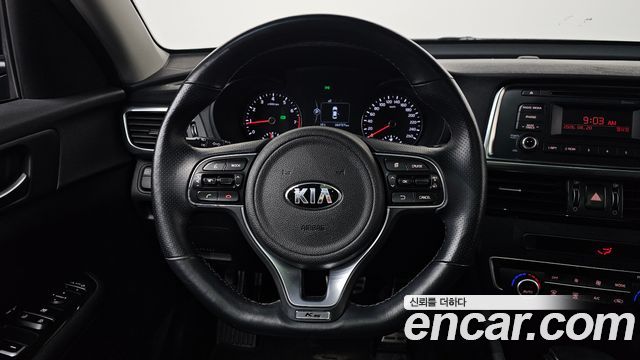 Kia K5 2016 — photo 18