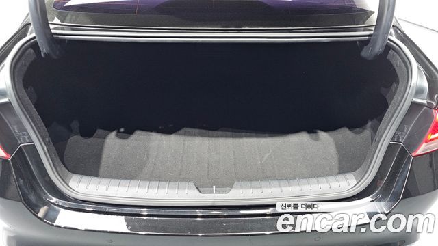 Kia K5 2016 — photo 26