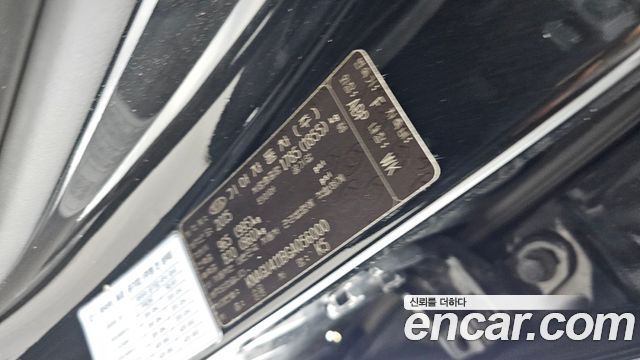Kia K5 2016 — photo 27