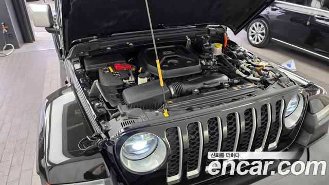 Jeep Wrangler 2021 — photo 6