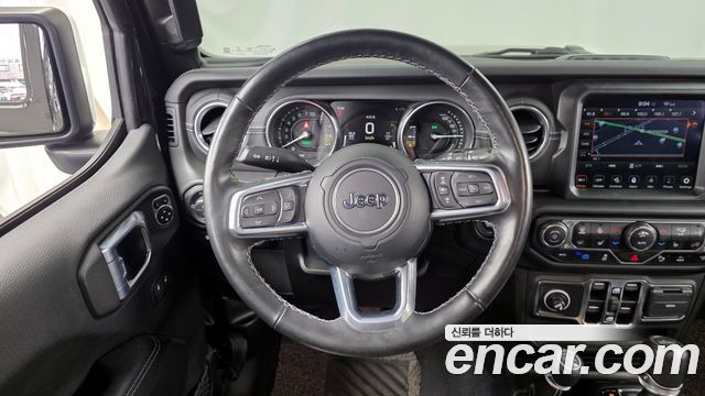 Jeep Wrangler 2021 — photo 13