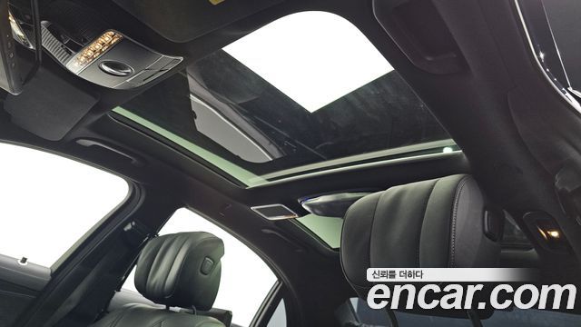 Mercedes-Benz S-Class 2016 — photo 17