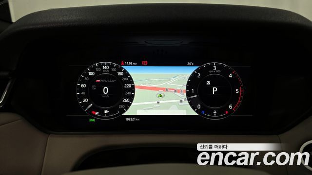 Land Rover Range Rover Velar 2018 — photo 11