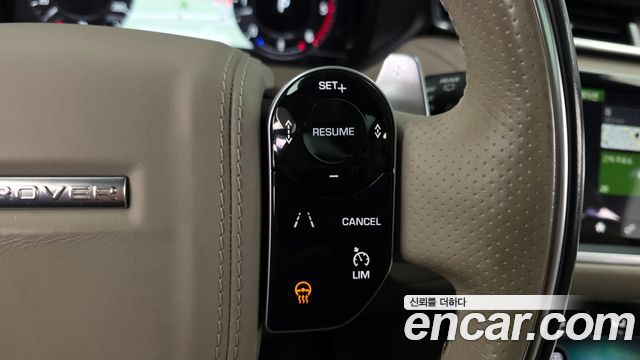 Land Rover Range Rover Velar 2018 — photo 22