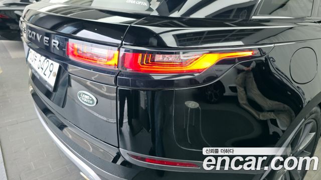 Land Rover Range Rover Velar 2018 — photo 9