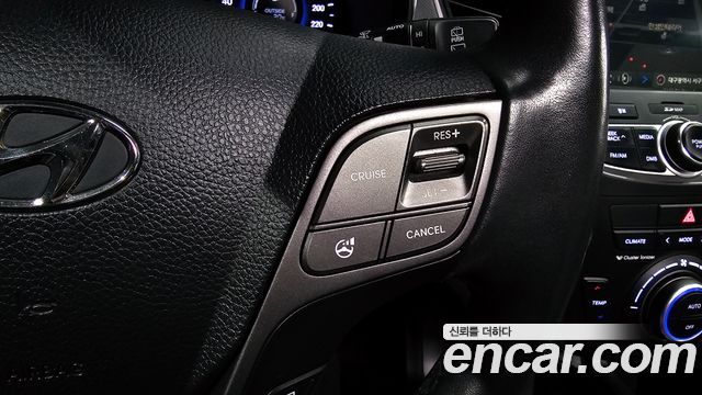Hyundai Santafe 2015 — photo 16