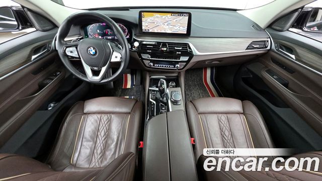 BMW Gran Turismo 2023 — photo 7