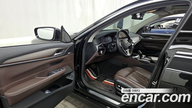 BMW Gran Turismo 2023 — photo 10