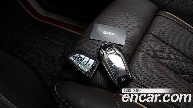 BMW Gran Turismo 2023 — photo 16