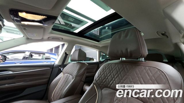 BMW Gran Turismo 2023 — photo 17