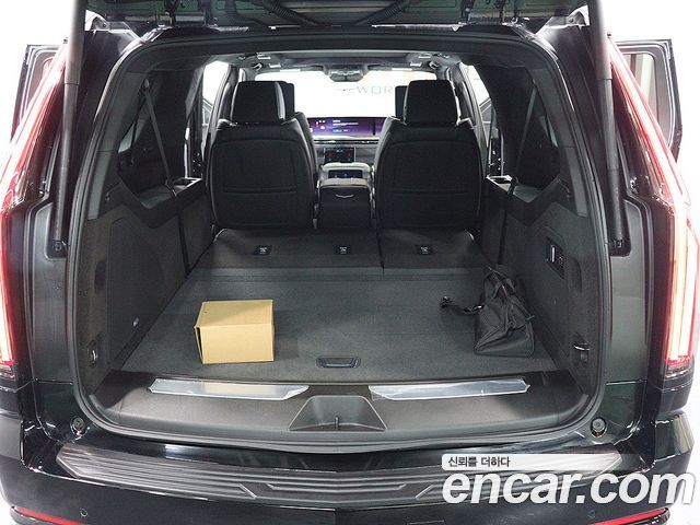 Cadillac Escalade 2025 — photo 5