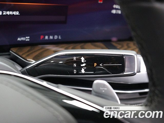 Cadillac Escalade 2025 — photo 8