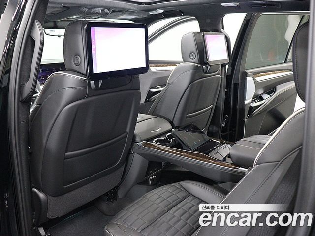 Cadillac Escalade 2025 — photo 12