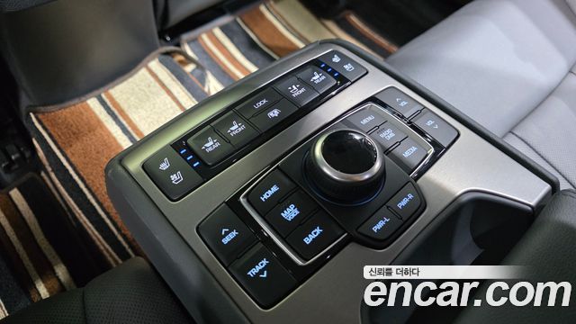 Hyundai Genesis 2015 — photo 19