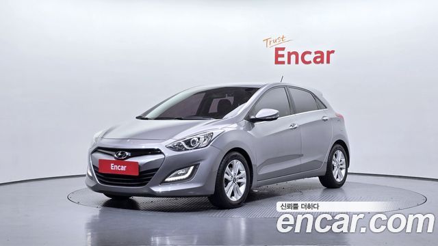 Hyundai i30 2012 — photo 1