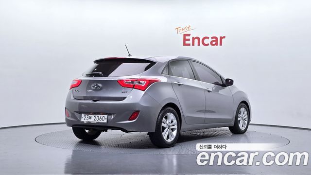 Hyundai i30 2012 — photo 2