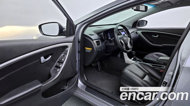 Hyundai i30 2012 — photo 10