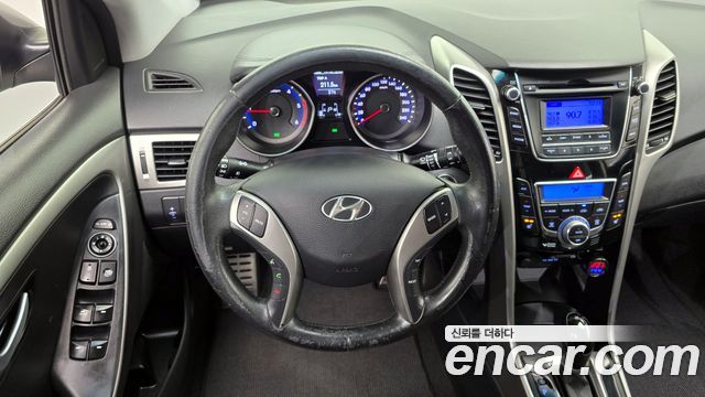 Hyundai i30 2012 — photo 13