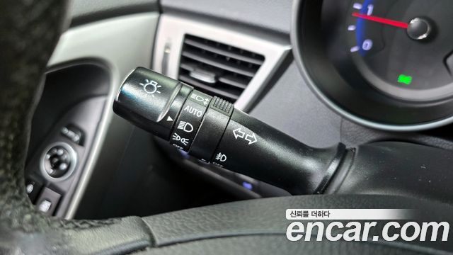 Hyundai i30 2012 — photo 17