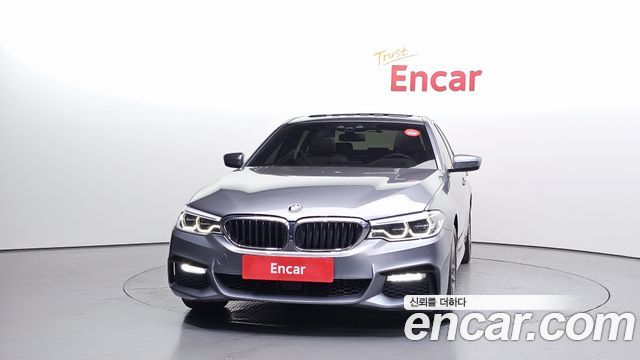 BMW 5-Series 2018 — photo 3