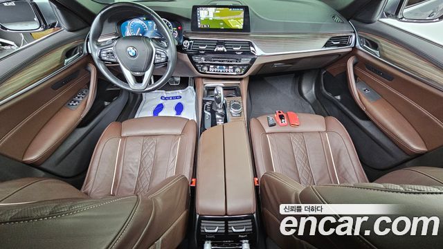 BMW 5-Series 2018 — photo 7