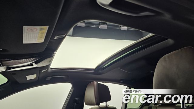 BMW 5-Series 2018 — photo 19