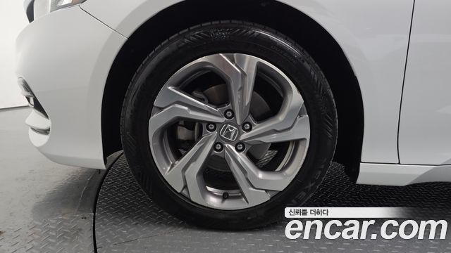 Honda Accord 2018 — photo 5