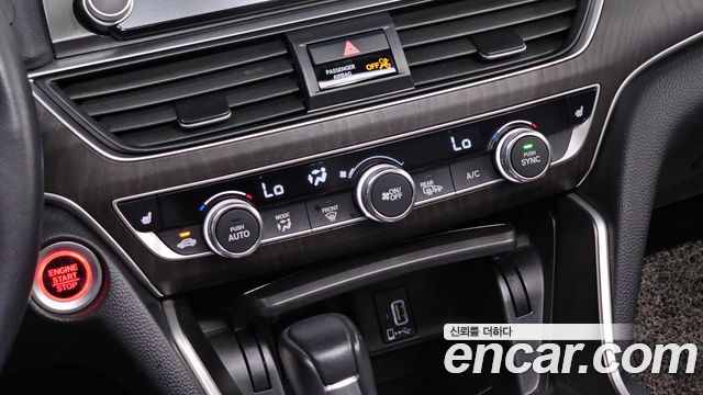 Honda Accord 2018 — photo 20