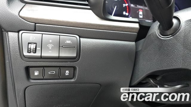 Kia K7 2020 — photo 23