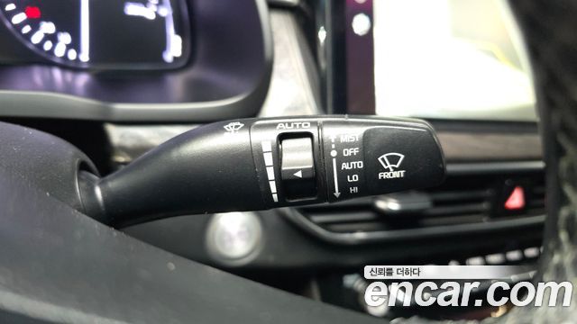 Kia K7 2020 — photo 24