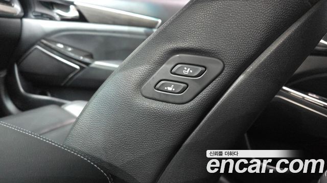 Kia K7 2020 — photo 32