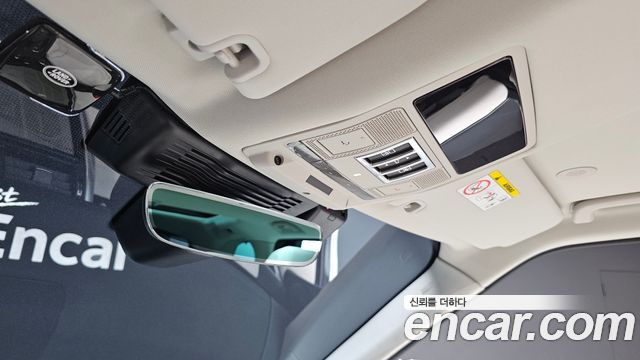 Land Rover Discovery 2025 — photo 14